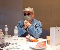 大S老公生活照曝光，结婚后越来越显年轻，受访不忘秀恩爱