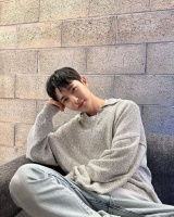 NCT DREAM成员黄仁俊确诊新冠 已经暂停所有行程
