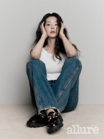 韩国女艺人李主傧最新《allure》杂志写真