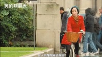 女骗子扮猪吃老虎，坑走大佬100万，但受害者还乐在其中