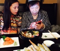 谷爱凌火爆世界，她的妈妈姥姥背景都被曝光，她爸爸咋没被扒出来