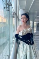程莉莎回应蹭百花奖红毯质疑:真的感谢大家的抬爱