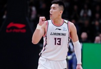 网曝男篮双核动态！艾伦翼龙2000万，nbl仅200万，周琦也在沟通中