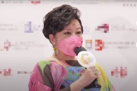 薛家燕自曝去年患病经历：可能因延迟治疗而失明