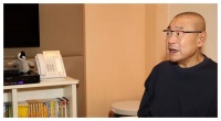 刘銮雄挥金如土，过灯红酒绿生活，弟弟刘銮鸿却老实稳当感情专一