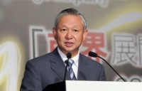 突传死讯！前香港保安局局长睡梦中离世，独子是TVB知名男星