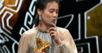 这对官宣，全网下头！