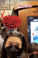 张柏芝三胎生父现身？与儿子自拍神秘男入镜
