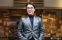 刘松仁传中风暴瘦拄拐杖，近照曝光，72岁真实状态让人看傻