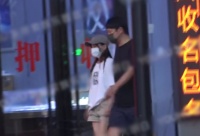 48岁潘粤明被曝有恋情，绯闻女友剧组探班，两人疑同居四年