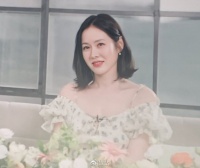 孙艺珍怀孕待产中，罕见公开亮相，剪短发发福不少