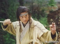 大跌眼镜，著名演员李亚鹏农村吃大席随礼五百块