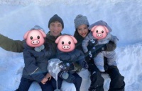 李靓蕾懒理和王力宏官司，用缝纫机给娃做卡通装饰，成贤妻良母？