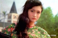 她是80年代第一美女，16岁火遍全国，却因长得太漂亮遭陷害差点毁容