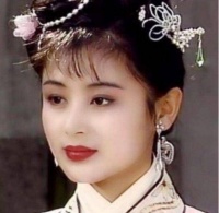 父母爱情中最不讨喜的角色，长相不及姑姑陈红，却总演大片