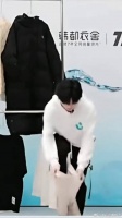 小亚咱们开学直接穿这条裤子吧……
