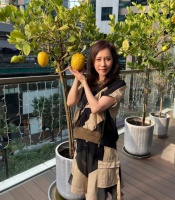 顾纪筠60岁生日富豪老公制造浪漫 继子TVB男艺人发长文感谢