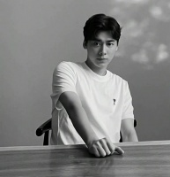 李易峰彻底凉了？品牌迅速和他做切割，广告下架，打脸来得太快了
