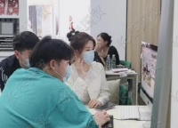 大衣哥儿媳陈萌生活照曝光，端庄大方清新优雅气质好