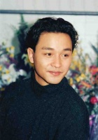 张国荣66岁冥诞，挚爱唐鹤德晒24年前旧照，用哥哥的歌词传递思念