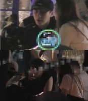 李易峰被拘留前街头搂美女！兴奋抽烟热聊，称自己最宝贵的是贞操
