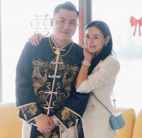 江若琳胞弟结婚罕见露脸，姐弟合照长相神似，被曝恋爱后身材发胖