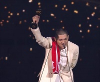 歌手王之佑宣布离婚，闭口不谈感情现状，此前被曝在妻子孕期出轨