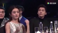 颁奖晚会！赵丽颖、李易峰候场时全程细节记录！超级美丽帅气！