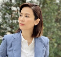 52岁宣萱近况曝光，搭姜皓文剧斗无线，手持半亿物业至今单身