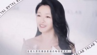 大S二婚后复出猛赚400万，穿开叉裙暴瘦一圈，胸口锁骨刻满纹身