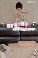 吴敏霞分享女儿和儿子的日常趣事  自侃“我家有个游泳队”