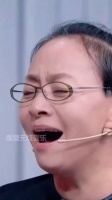 宋丹丹生日，儿子巴图惊喜现身为妈妈送去生日蛋糕……