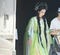杨幂从不压女配？是性格也是底气，关键还是要转型