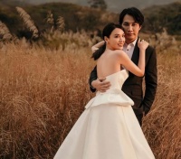恭喜！TVB知名女星与小5岁医生男友今日大婚，满身金器贵气逼人