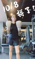 52岁刘若英晒拳击运动照  身穿黑色运动套装活力满满