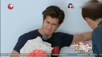 蠢萌的志玲姐姐，忘了有摄像机，穿着内衣就跑出来了！