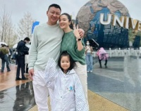 王励勤前女友晒近照！身材高挑一家3口幸福美满，曾经历2段婚姻