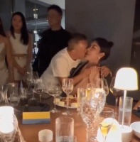 曾志伟“激吻辣模”被批后心情受影响？女儿曾宝仪回应了