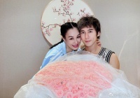 女神钟丽缇疑婚变！花50万买水晶裙，小12岁老公喊话：不退就离婚