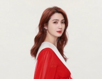 被传桃色八卦后，张丹峰连表面恩爱都不再秀了，直接缺席洪欣生日