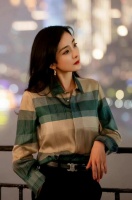 杨幂把幂式穿搭带进剧里，从职场女强人到笨蛋美人，都拿捏住了