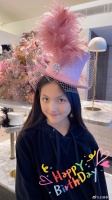 李湘为女儿庆生 13岁王诗龄又瘦又美像极小公主