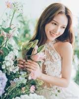 TVB甜美女神晒素颜照！五官精致黑眼圈突出，曾深陷整容传闻