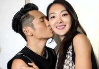 43岁曹格官宣情变！称没把握与妻子一辈子正冷战，两子女现跟妈住