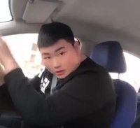亲自陪丈夫小伟练车，录视频感恩准公公，大衣哥新儿媳真不简单