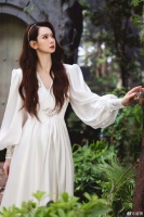 戚薇发文感谢大家送生日祝福 称自己会天天快乐