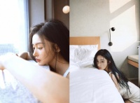 张天爱罕见晒被窝照！穿吊带披头散发太妩媚，精致锁骨迷人抢镜