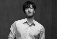 韩国男星在梨泰院事故中遇难，年仅24岁，众朋友发文悼念