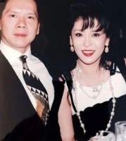 郭碧婷的一个动作，让向太宠了她三年