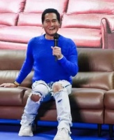 62岁齐秦近况曝光，现身商演身材走样不少，让人认不出